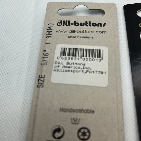 Vintage buttons by dill buttons Germany  for crafts, junk journals & sewing - Picture 4 of 9